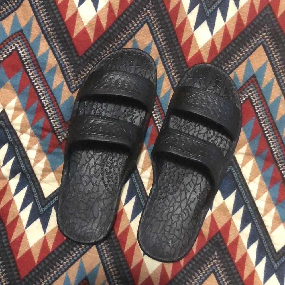 Pali Hawaii - Jesus Sandals - Black - Size 7